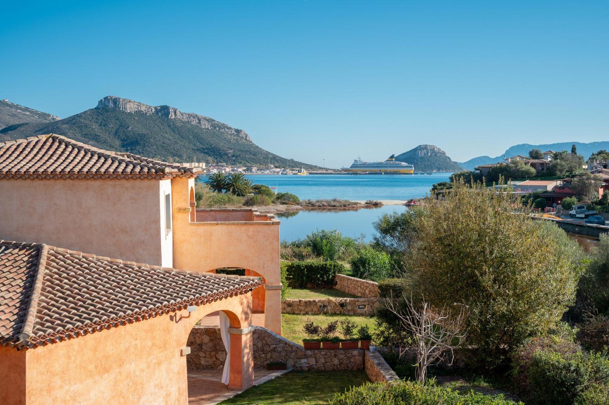 Villaggio Perlacea - Your House In Sardinia 阿兰奇湾城 外观 照片