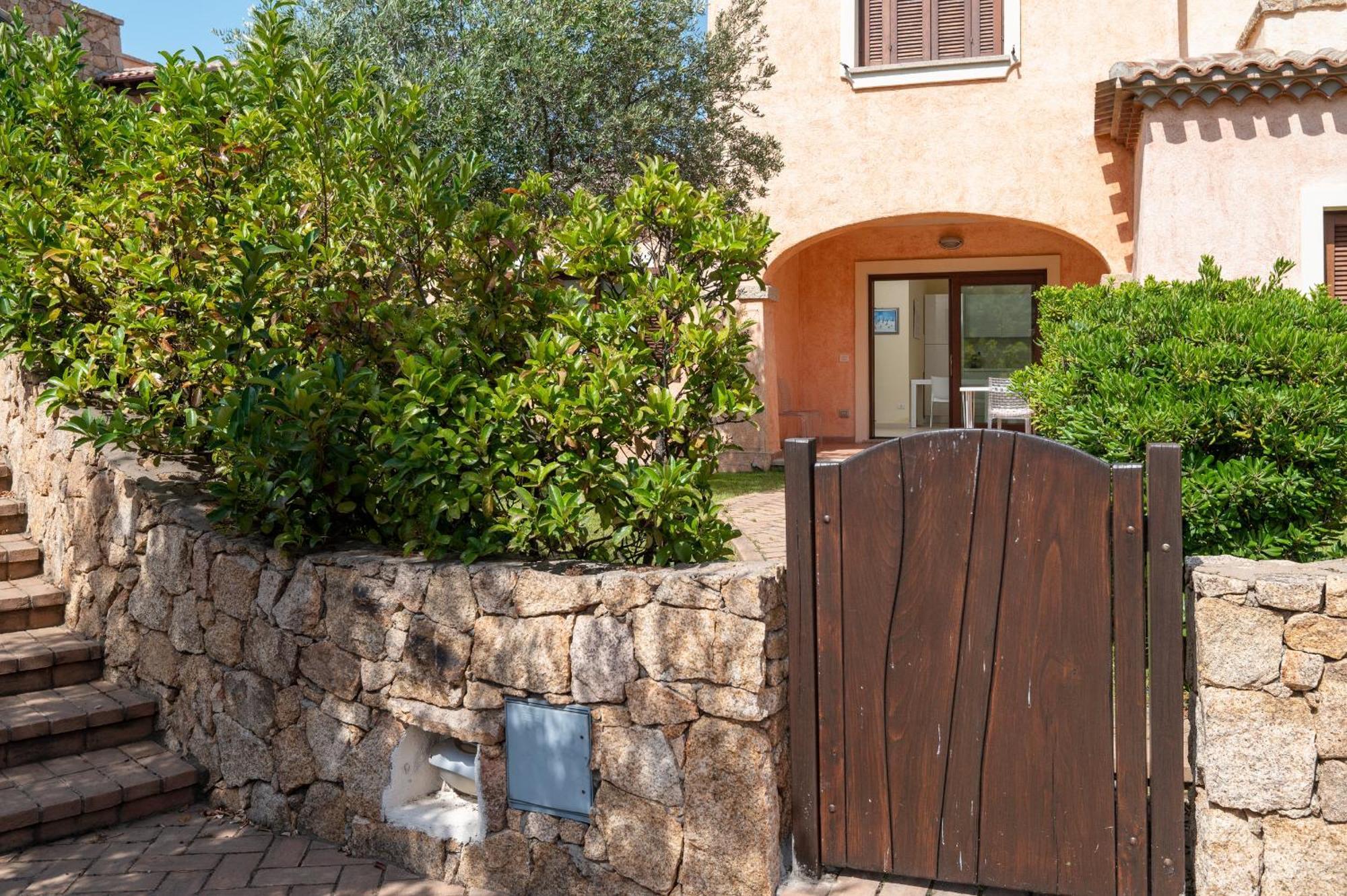 Villaggio Perlacea - Your House In Sardinia 阿兰奇湾城 外观 照片
